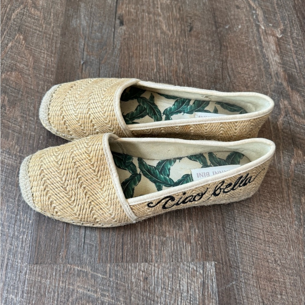 Pre-Loved Gianni Bini Ciao Bella Woven Designer Espadrilles Flat Shoes Sz 7M